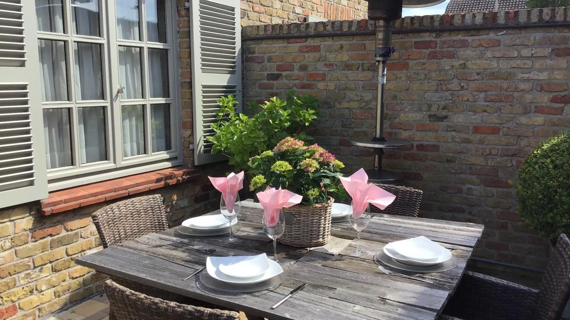 Holiday home Villa Dominica, Een Stijlvolle Fermette. Ostend Belgium